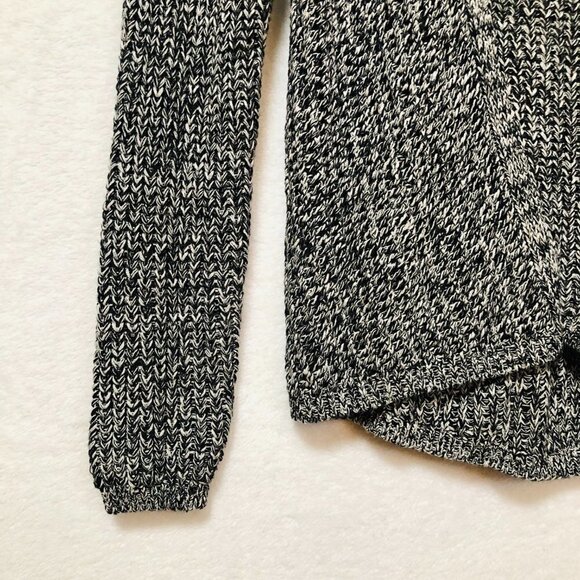 H&M Black & White Knit Long Sleeve Crewneck Sweater Size XS - Picture 6 of 9